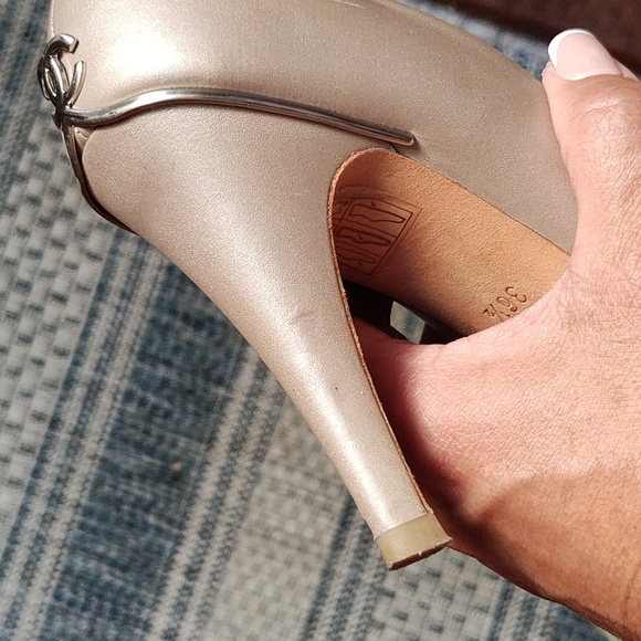 🩶 Authentic Chanel peep toe pumps🩶